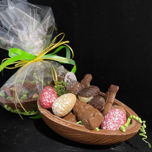 Eischaal (15cm) gevuld met paaschocolade